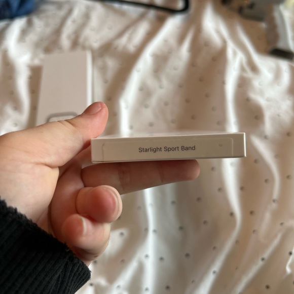 Apple Watch Series 7 Silver - Picture 3 of 8